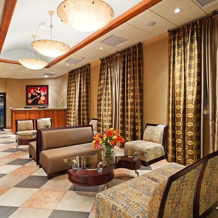 Crowne Plaza Greenville By Ihg מראה חיצוני תמונה