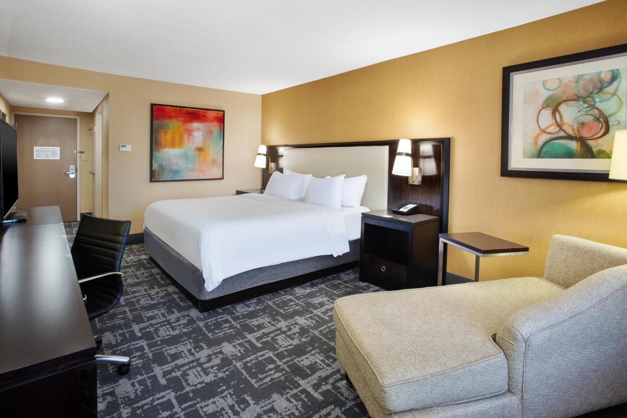 Crowne Plaza Greenville By Ihg מראה חיצוני תמונה