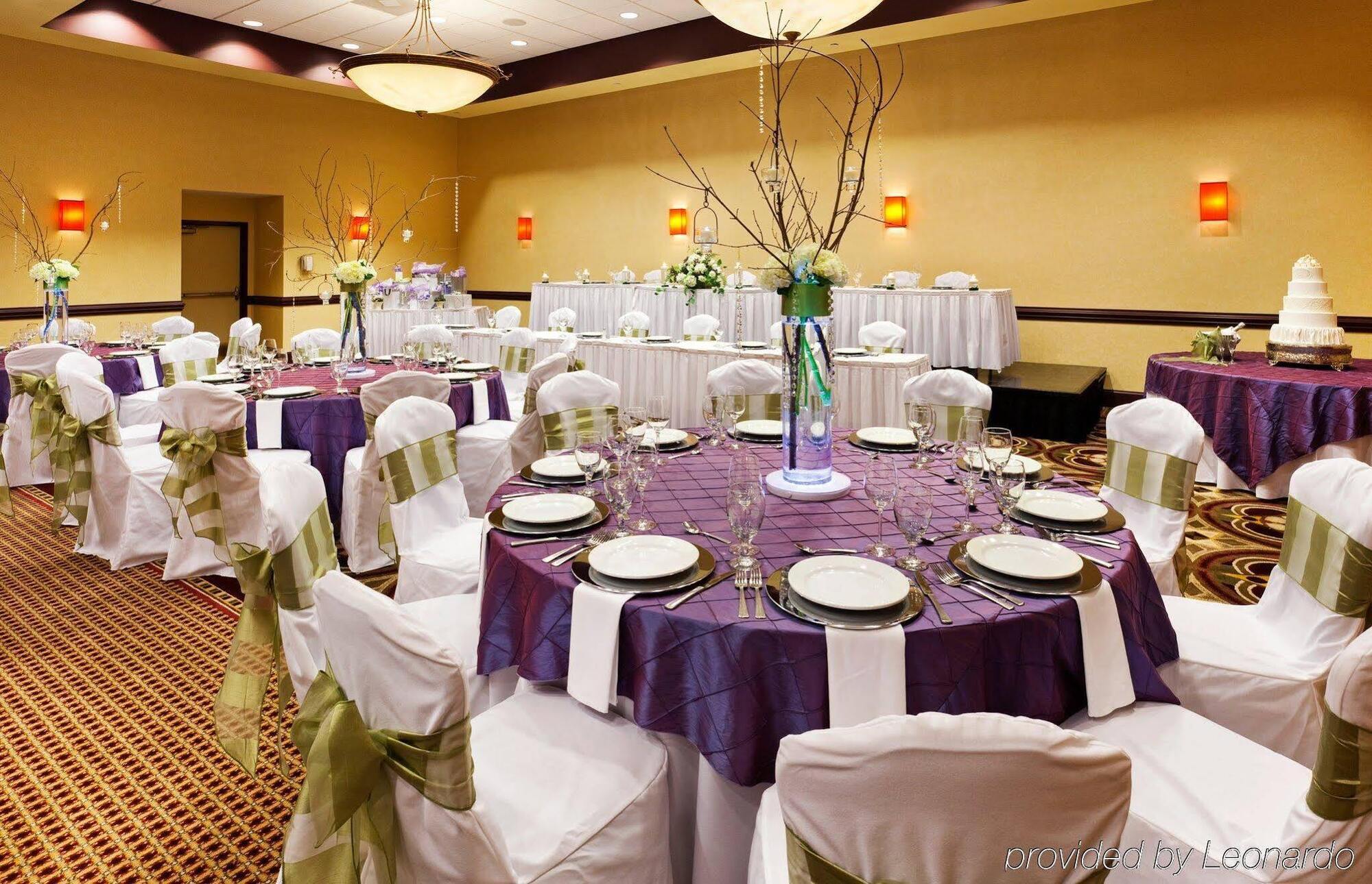 Crowne Plaza Greenville By Ihg מראה חיצוני תמונה